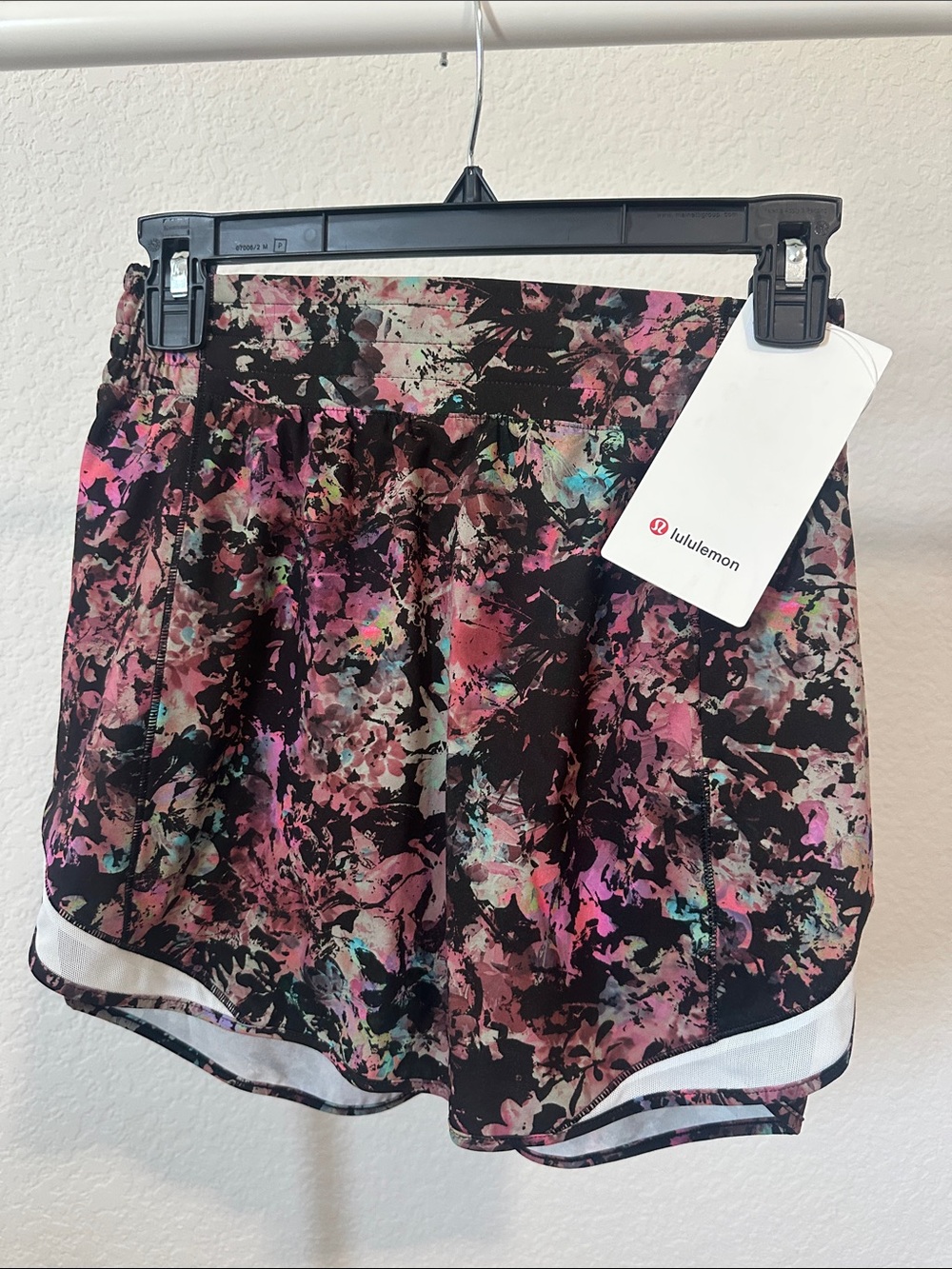 Lululemon Hotty hot HR skirt